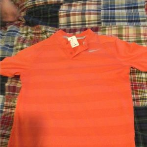 Nike golf/cooling shirt